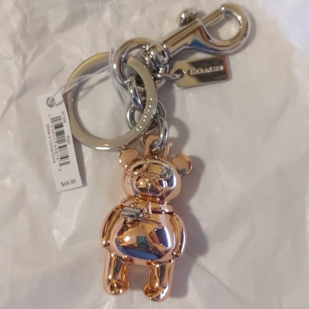 Coach rose gold bear keychain - Picture 3 of 3